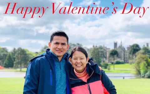 Kiatisuk tặng hoa online cho vợ ngày Valentine