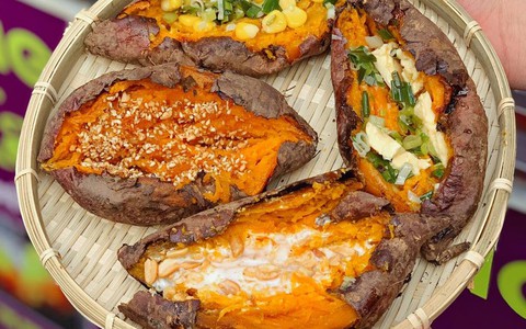 Ai... khoai lang nướng mỡ hành, phô mai, sữa chua, mayonnaise hôn!