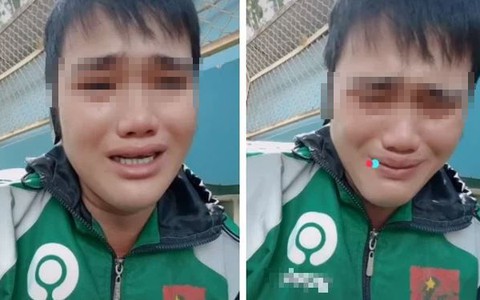 Tài xế xe ôm công nghệ khóc nức nở vì chạy 2 đơn chờ đến 30 phút