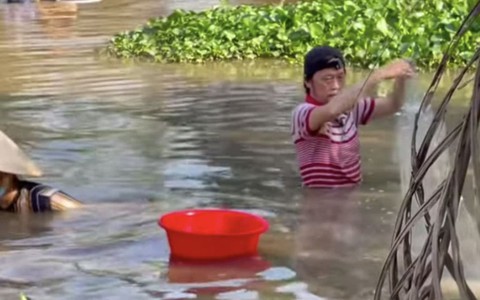 Hoài Linh gây bất ngờ khi thổ lộ không có tiền ăn cao lương mĩ vị