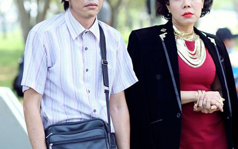 Vì đâu vợ chồng ‘Sáu Bảnh’ Hoài Linh - Việt Hương không diễn chung?