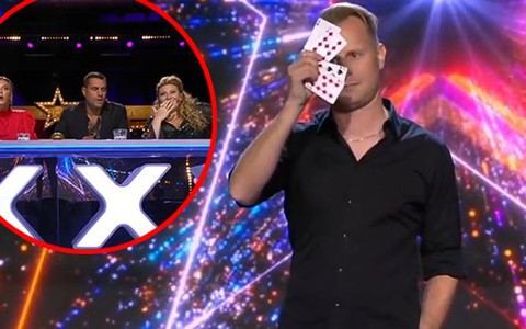 Màn ảo thuật hô biến những lá bài mê hoặc giám khảo Got Talent