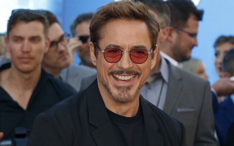 Không xa nhau quá lâu: Bí kíp hạnh phúc của Người sắt Robert Downey Jr.