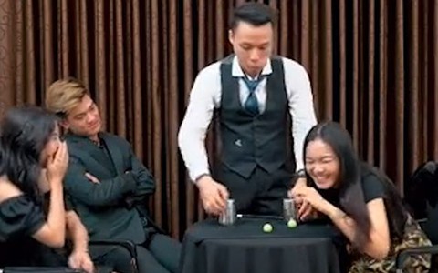 Cô gái quê một cục khi tưởng bốc phốt được nhà ảo thuật