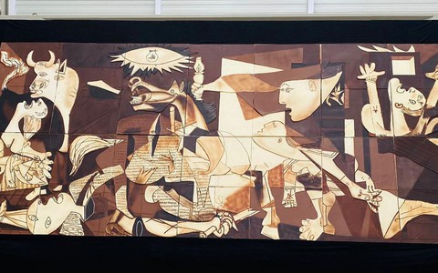 Dùng nửa tấn sôcôla tái hiện tranh danh họa Picasso