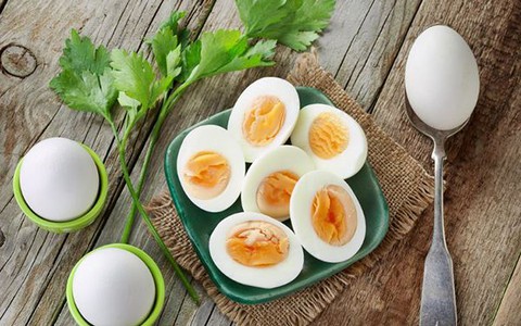 5 đối tượng cần hạn chế ăn trứng gà kẻo ôm họa vào thân