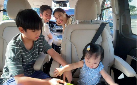 Cường Đôla ‘chịu chơi’ tậu thêm Mercedes cho 2 con