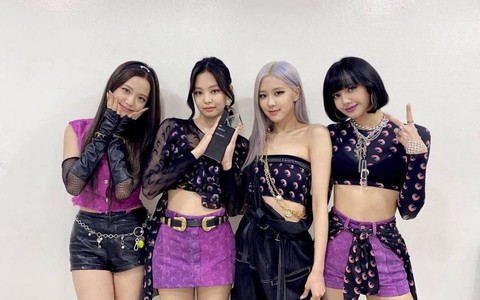 Blackpink trở thành kênh YouTube khủng nhất thế giới
