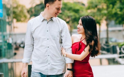 Vợ Việt bị chồng Tây 'tát' cho tỉnh ngủ để nhớ đang đẻ