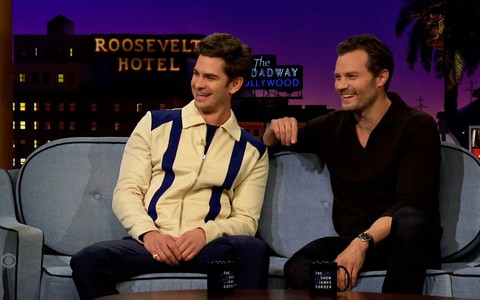 Bất ngờ 5 tài tử Hollywood từng 'chung nhà'