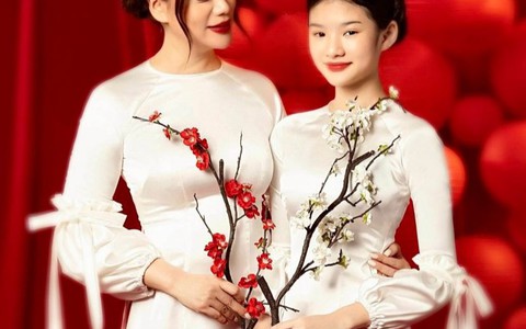 Ái nữ 14 tuổi 'đọ' sắc cùng Trương Ngọc Ánh