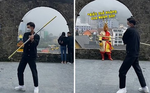 'Tôn Ngộ Không' đứng thất thần khi nhìn chàng trai múa gậy như ý