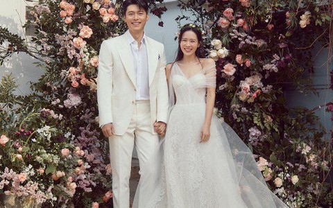 Son Ye Jin rơi nước mắt trong hôn lễ