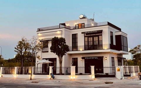 Quốc Trường lẻ bóng trong biệt thự 40 tỉ đồng
