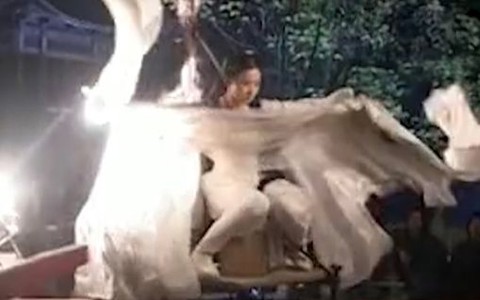 Hậu trường luyện công của Tiểu Long Nữ năm 2006