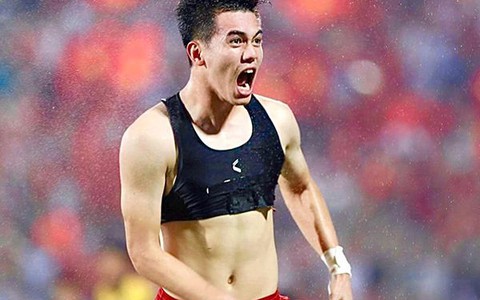 Ảnh vui sao Việt 20/5: Ngô Thanh Vân 'đảo ngói' sau cưới