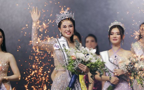 Lý Kim Thảo đăng quang Hoa hậu Du lịch Việt Nam Toàn cầu 2021
