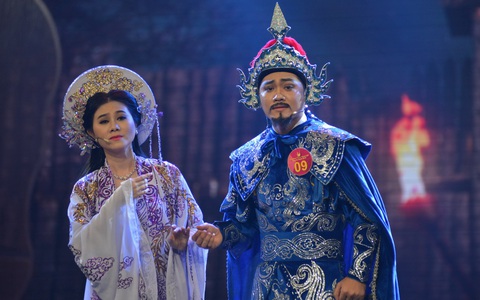 Cựu nhân viên tòa án: 'Cất giọng lên là người nghe giật mình'