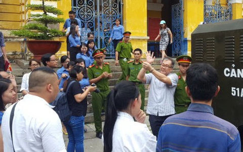 Tạm đình chỉ điều tra bị can Trang "phố núi"