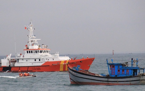 Những bác sĩ 115 trên biển