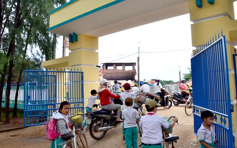 Thầy trò khổ vì khói bụi lò gạch thủ công