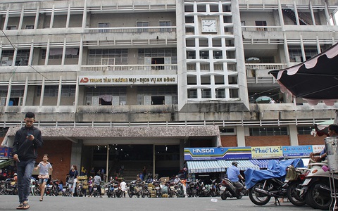 Thay Trưởng ban quản lí chợ An Đông