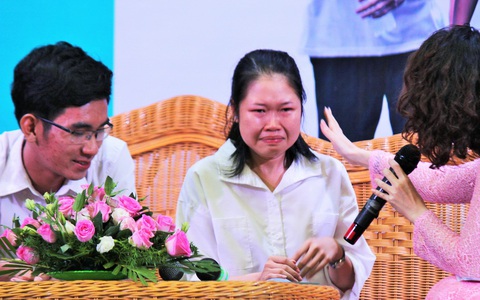 Tiếp sức tân sinh viên Bến Tre, Tiền Giang đến trường