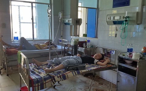 Chạy máy phát điện trong nhà, 5 người suýt chết