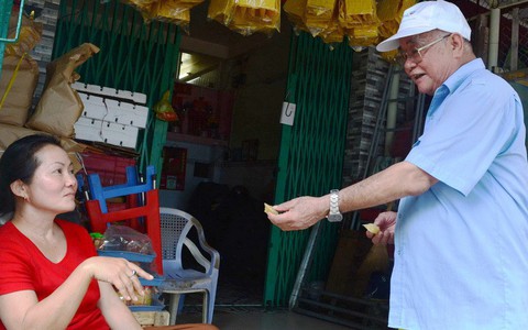 Những người 'gỡ rối' cho khu phố