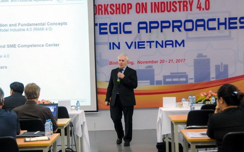 Không thể chủ quan 'đi tắt, đón đầu' trong công nghiệp 4.0