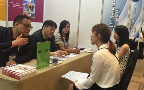 Nhân sự ngành công nghệ thông tin, bán lẻ được săn đón, tăng lương
