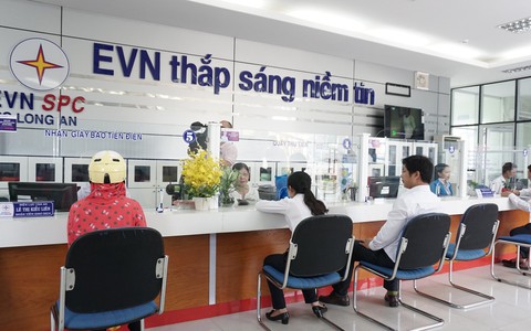 Điện lực miền Nam sẽ cung cấp 100% dịch vụ điện trực tuyến