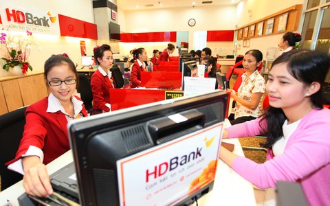 Cổ đông lớn chi hàng nghìn tỉ đồng mua cổ phiếu HDBank