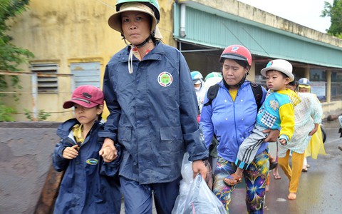 Tiền Giang, Bạc Liêu sơ tán hàng trăm ngàn dân tránh bão