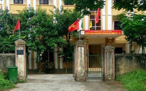Buộc thôi việc giám đốc Ban quản lý rừng phòng hộ bỏ nhiệm sở