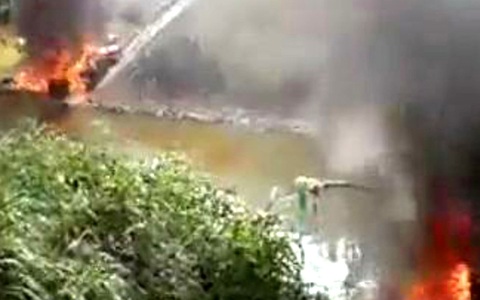 800 lít dầu chảy ra suối gây ô nhiễm nghiêm trọng