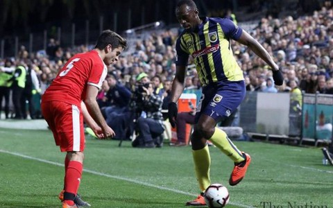 Usain Bolt được mời đến châu Âu đá chuyên nghiệp