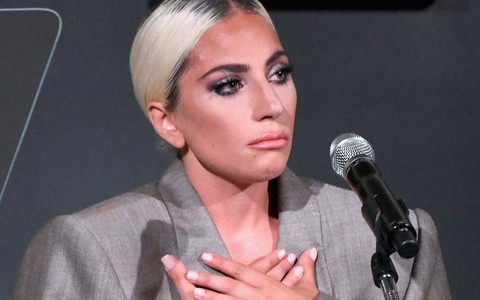 Lady Gaga chia sẻ đầy xúc động chuyện bị xâm hại tình dục