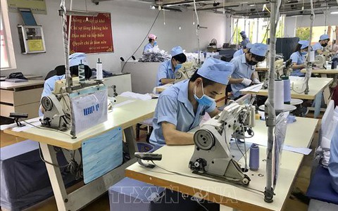 Có nên đưa tiền thưởng tết vào quy định của Luật lao động sửa đổi?