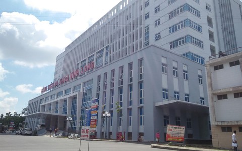 Vĩnh Long thay giám đốc bệnh viện tỉnh vì nhiều chuyện 'lùm xùm'