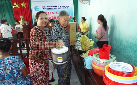 Phiên chợ 0 đồng