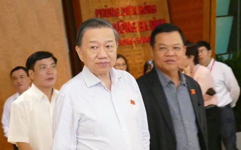 Bộ trưởng Tô Lâm: 'Chưa mở rộng điều tra tiêu cực thi cử'