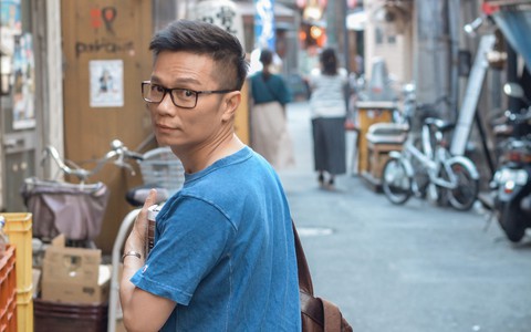 Hải Triều giới thiệu MV 'Đi để trở về' bằng tiếng Nhật
