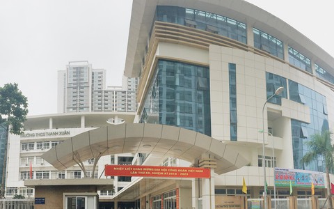 Quận 'đồng thuận chứ không phê duyệt' thu hai loại học phí