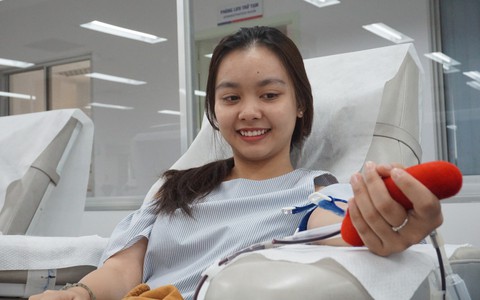 Hiến máu sẻ chia cùng bệnh nhi ung thư