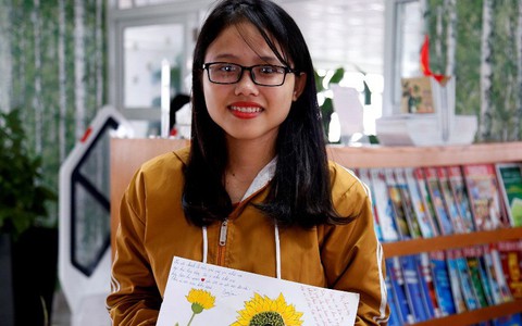 Vẽ tranh, trao quà ủng hộ bệnh nhi ung thư ở Đà Nẵng