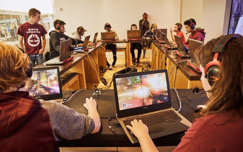 Tranh học bổng vào đại học Mỹ bằng... chơi game