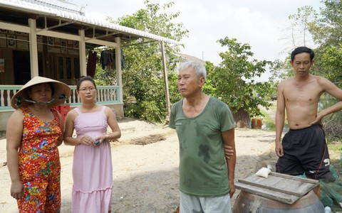Nước bẩn bao vây, người dân kêu cứu