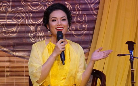 Tân Nhàn: Sau tung tẩy với Jazz, giờ 'Níu dải lụa đào' truyền thống