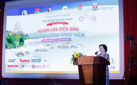 “Đại sứ Đại dương xanh” tổ chức thành công “Ngọn lửa biển đảo trong lòng sinh viên” lần 2